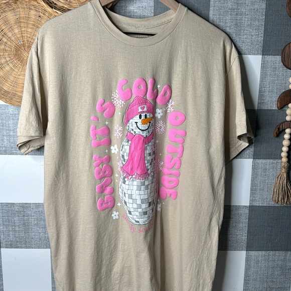 Simply Southern Baby it’s Cold Outside T shirt - Picture 2 of 6